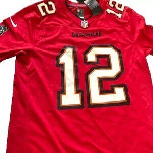 Nike On Field NWT Tampa Bay Buccaneers Tom Brady #12 Stitched Jersey Medium Red